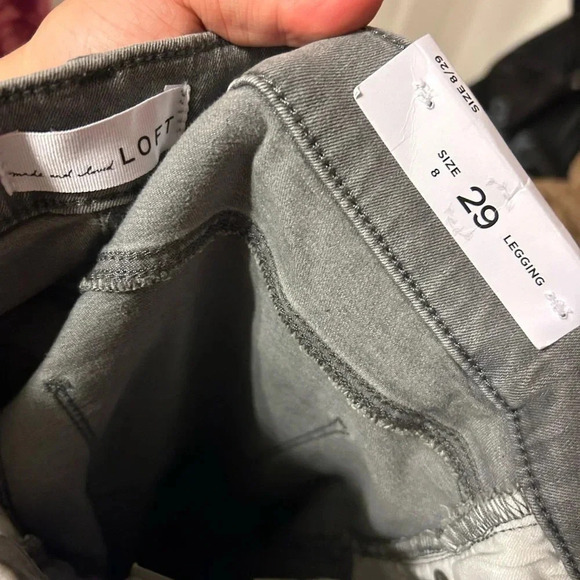 NWT LOFT GRAY LEGGING JEANS - Picture 4 of 6